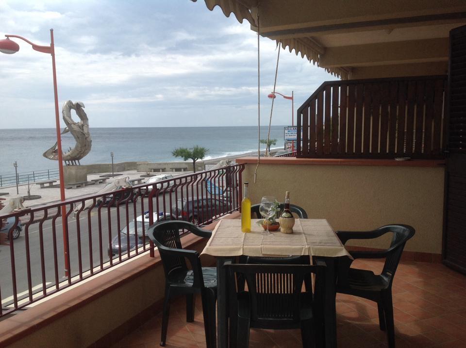 B&B La Sirena Santa Teresa Di Riva Exteriör bild